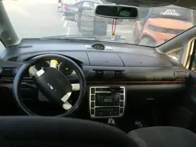 Veicolo di demolizione ford galaxy (vy) trend dell'anno 2004 alimentato asz