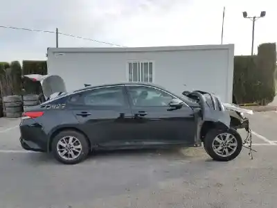 Veículo de Sucata kia optima vision do ano 2018 alimentado d4fd