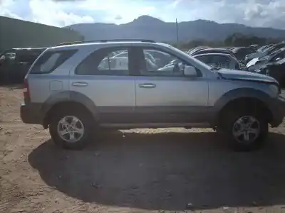 Véhicule à la ferraille kia sorento i (jc) 2.5 crdi de l'année 2004 alimenté d4cb