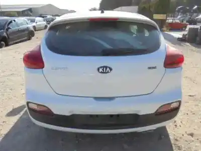 Здавання транспортного засобу kia cee´d edition 7 року 2014 потужний d4fb