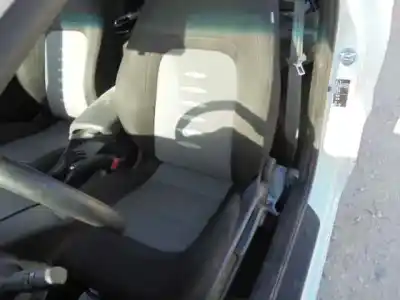 Здавання транспортного засобу kia cee´d edition 7 року 2014 потужний d4fb