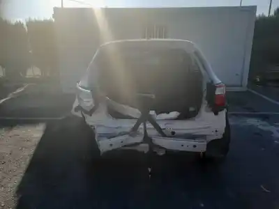 Veicolo di demolizione toyota yaris active dell'anno 2018 alimentato 1kr