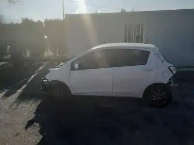Veicolo di demolizione toyota yaris active dell'anno 2018 alimentato 1kr