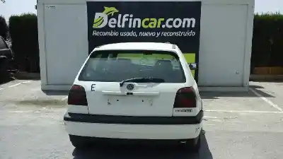Veículo de Sucata volkswagen golf iii berlina (1h1) gti do ano 1993 alimentado 2e