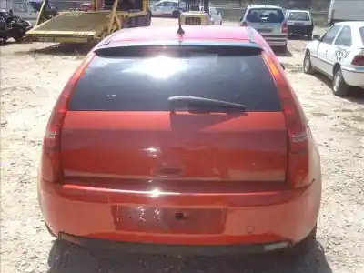 Veículo de Sucata citroen c4 berlina collection do ano 2006 alimentado 9hy(dv6ted4)