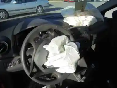 Scrapping Vehicle renault clio iv authentique of the year 2014 powered d4fd7