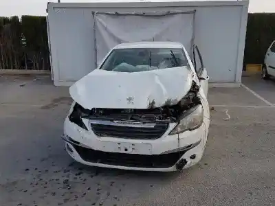 Veicolo di demolizione peugeot 308 style dell'anno 2017 alimentato bh02