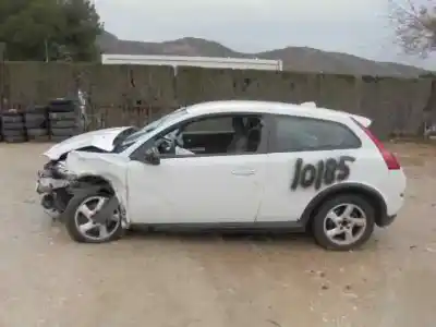 Veículo de Sucata VOLVO C30 1.6 D do ano 2010 alimentado D4164T