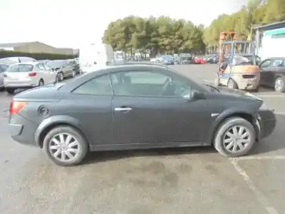 Veículo de Sucata renault megane ii coupe authentique do ano 2006 alimentado k9kp7