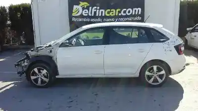 Veículo de Sucata SKODA RAPID Ambition do ano 2016 alimentado CJZ