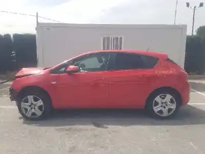 Veículo de Sucata opel astra j lim. selective do ano 2015 alimentado b16xer