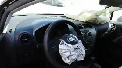 Scrapping Vehicle seat leon (1p1) reference of the year 2005 powered bkc