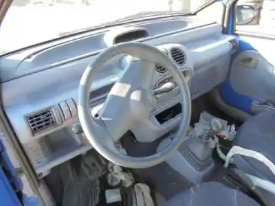 Sloopvoertuig renault twingo (co6) 1.2 (c066/67/68) 58 cv / 43 kw van het jaar 1997 aangedreven d7f