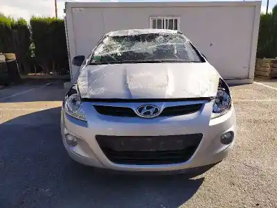 Véhicule à la ferraille hyundai i20 comfort de l'année 2010 alimenté g4fa