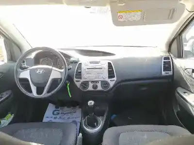 Véhicule à la ferraille hyundai i20 comfort de l'année 2010 alimenté g4fa