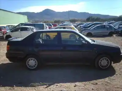 Veículo de Sucata volkswagen vento (1h2) gl do ano 1995 alimentado aaz