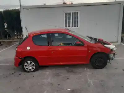 Veículo de Sucata peugeot 206+ básico do ano 2010 alimentado hfx