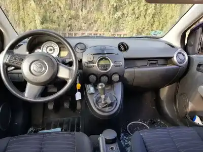 Scrapping Vehicle mazda 2 (de_, dh_) 1.3 (de3fs) of the year 2008 powered zj