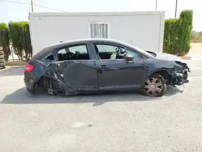 Veículo de Sucata citroen c4 berlina millenium do ano 2010 alimentado 9hx