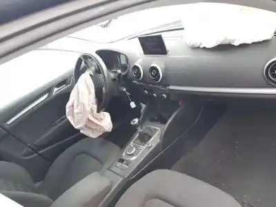 Verschrottungsfahrzeug audi a3 sportback (8va) attraction des jahres 2014 angetrieben clh