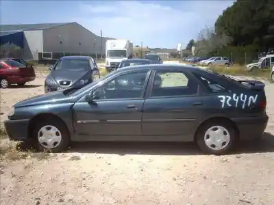 Veículo de Sucata RENAULT LAGUNA (B56) 2.0 RT (B56C/H/L) do ano 1994 alimentado 