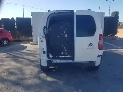 Véhicule à la ferraille citroen berlingo feel m de l'année 2020 alimenté yh01