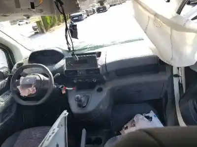 Veículo de Sucata peugeot rifter access standard do ano 2019 alimentado yh01