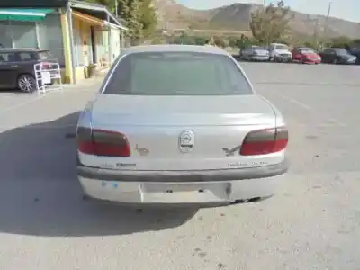 Veículo de Sucata opel omega b básico berlina do ano 1997 alimentado x25td