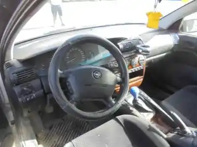 Veículo de Sucata opel omega b básico berlina do ano 1997 alimentado x25td