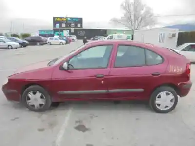 Утилизация автомобиля RENAULT MEGANE I FASE 2 BERLINA (BA0) 1.4 16V Expression 95 CV / 70 KW года 2001 питание K4JC750