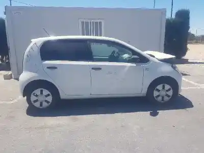 Veicolo di demolizione VOLKSWAGEN UP (122) move up  BMT dell'anno 2016 alimentato CHY