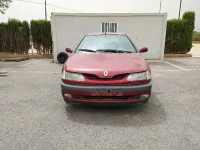 Sloopvoertuig renault laguna (b56) 1.8 mono cat van het jaar 1998 aangedreven f3p