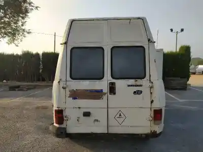 Veículo de Sucata peugeot j5 (280) j 5 1300 do ano 1984 alimentado u25651