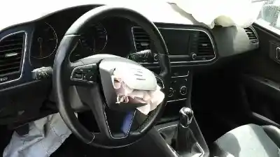 Здавання транспортного засобу seat leon st (5f8) style року 2015 потужний cxx