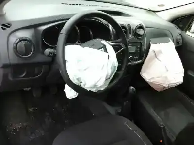 Veículo de Sucata dacia sandero basis do ano 2018 alimentado b4de411