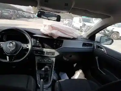 Veículo de Sucata volkswagen polo beats do ano 2019 alimentado dkl