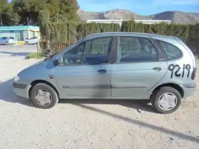 Veicolo di demolizione RENAULT MEGANE I SCENIC (JA0) 2.0 Alize dell'anno 1998 alimentato F3R 791,F3R 796