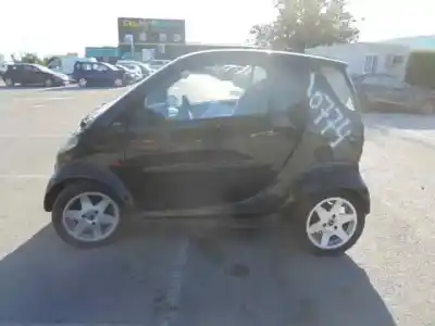 Vehicul casat SMART COUPE Pure al anului 2000 alimentat G11