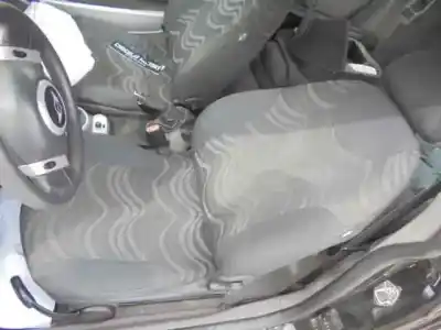 Здавання транспортного засобу mini mini (r50,r53) one року 2001 потужний w10b16a