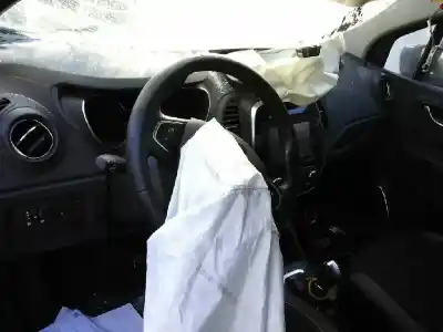 Veículo de Sucata renault captur zen do ano 2018 alimentado h5fg4