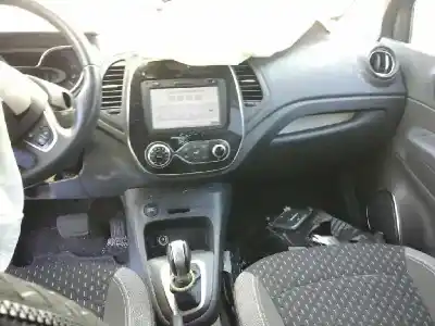 Veículo de Sucata renault captur zen do ano 2018 alimentado h5fg4