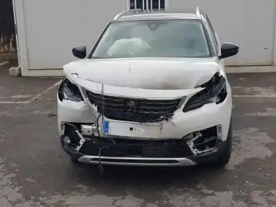 Veicolo di demolizione peugeot 5008 gt line dell'anno 2020 alimentato hn05
