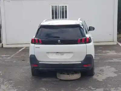 Veicolo di demolizione peugeot 5008 gt line dell'anno 2020 alimentato hn05