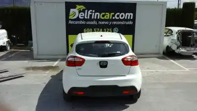 Veículo de Sucata kia rio concept do ano 2012 alimentado g4la