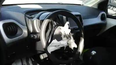 Vehicul casat peugeot 108 active al anului 2014 alimentat hm01