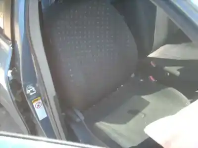 Véhicule à la ferraille toyota yaris (ksp9/scp9/nlp9) básico de l'année 2008 alimenté 2szfe