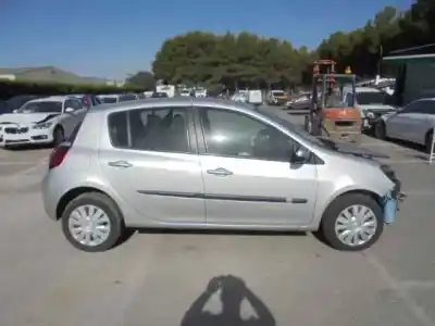 Здавання транспортного засобу renault clio iii authentique року 2009 потужний k9kt766