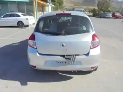 Здавання транспортного засобу renault clio iii authentique року 2009 потужний k9kt766