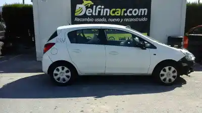 Veicolo di demolizione opel corsa e expression dell'anno 2014 alimentato a13dtc