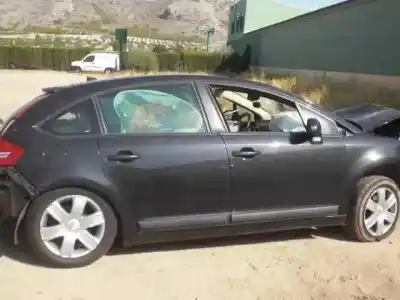 Veículo de Sucata citroen c4 berlina collection do ano 2006 alimentado 9hy(dv6ted4)